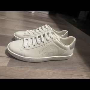 GUCCI women’s sneakers (size 37)